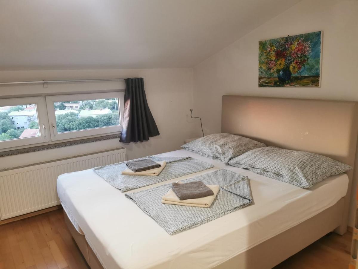 Bc Apartments - Mit Zentralheizung Сень Экстерьер фото